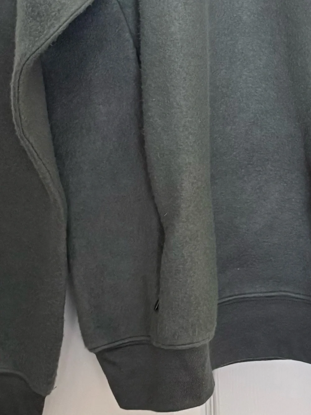 Alo Triumph Crew Sweatshirt Dark Olive Alolux Fleece Pullover Front Zip Pockets